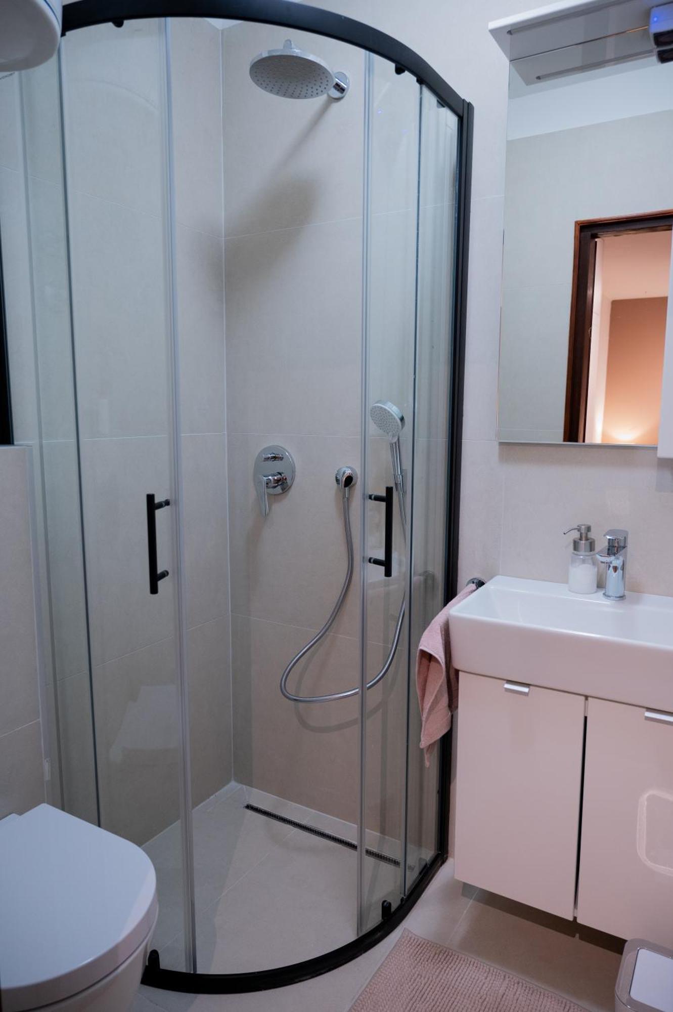 Apartman Rose-2025 Renovated Garden View بوريتش المظهر الخارجي الصورة
